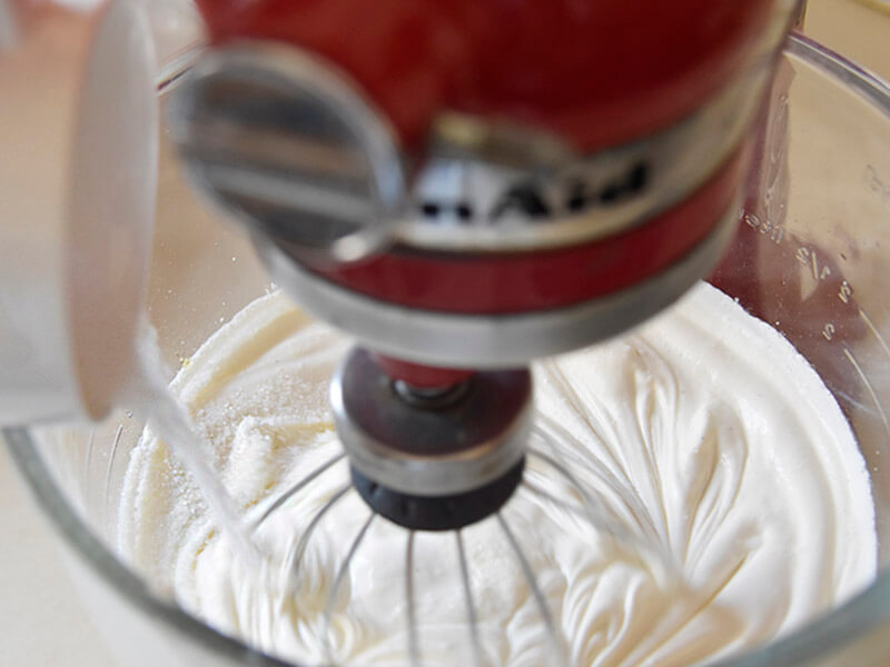 הכנת עוגת גבינה פירורים במיקסר